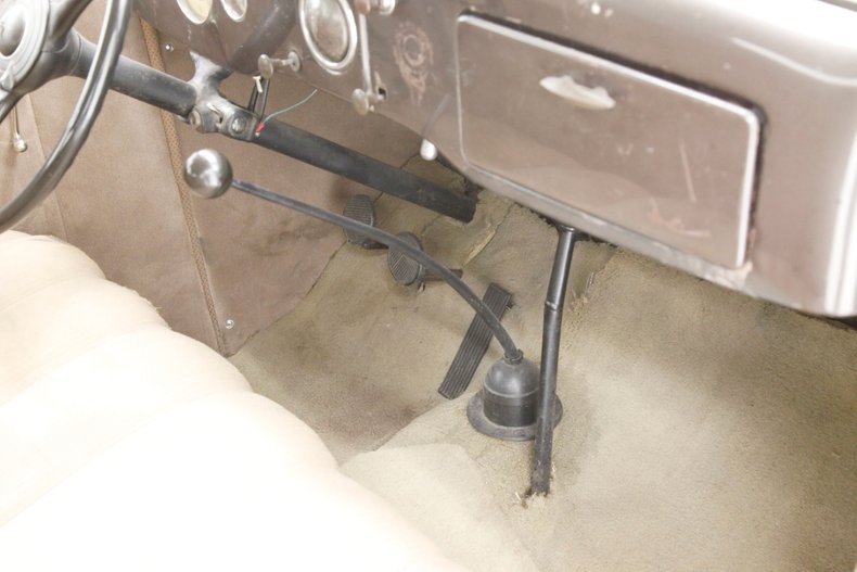 Ford-Model-48-1936-Stonington-Gray-Khaki-32