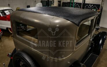 Ford-Model-a-1928-Brown-BeigeTan-10
