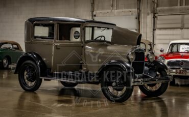 Ford-Model-a-1928-Brown-BeigeTan-16
