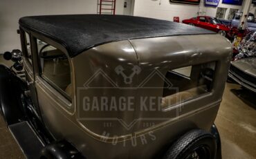 Ford-Model-a-1928-Brown-BeigeTan-19