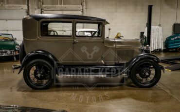 Ford-Model-a-1928-Brown-BeigeTan-22