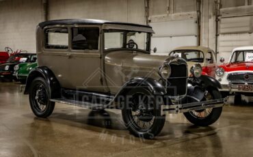 Ford-Model-a-1928-Brown-BeigeTan-24