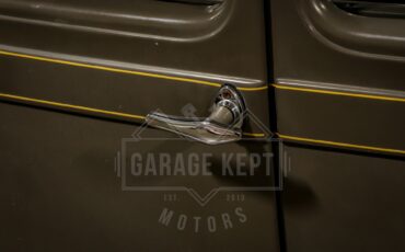 Ford-Model-a-1928-Brown-BeigeTan-34