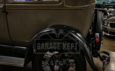 Ford-Model-a-1928-Brown-BeigeTan-39