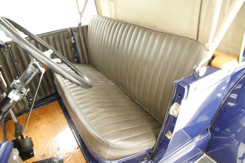 Ford-Model-a-1928-Washington-Blue-Brown-37