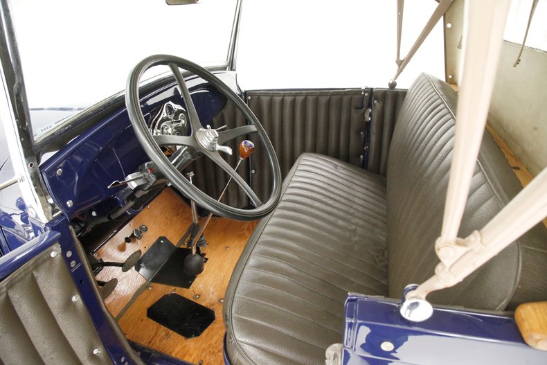 Ford-Model-a-1928-Washington-Blue-Brown-38