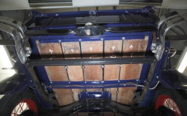 Ford-Model-a-1928-Washington-Blue-Brown-43