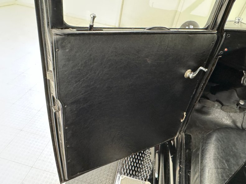 Ford-Model-a-1929-Black-Black-31