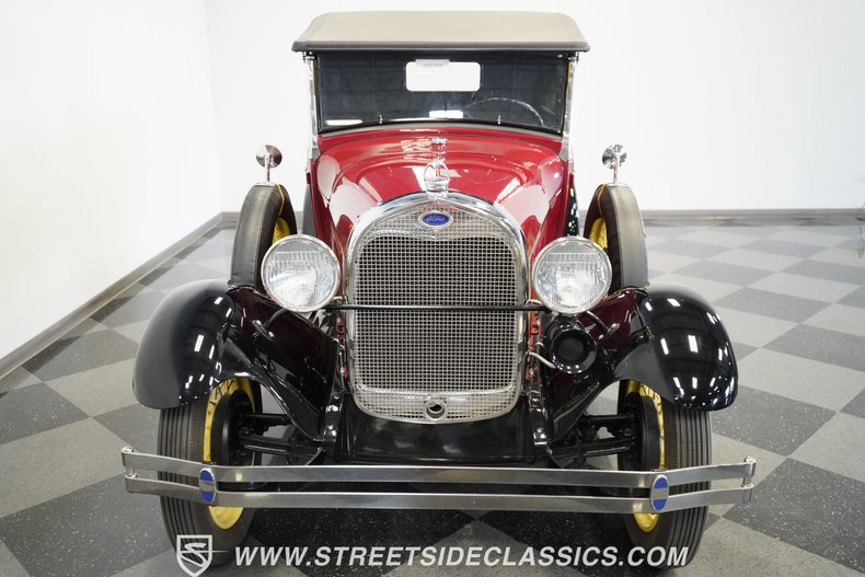 Ford-Model-a-1929-Burgundy-Brown-10