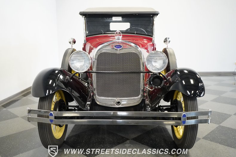 Ford-Model-a-1929-Burgundy-Brown-11