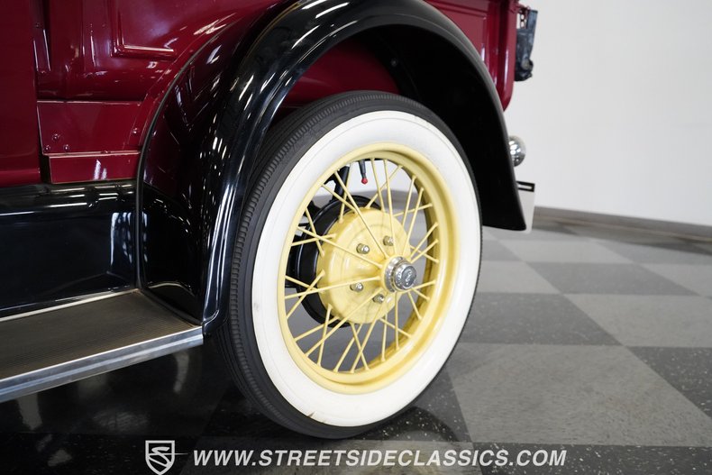 Ford-Model-a-1929-Burgundy-Brown-18