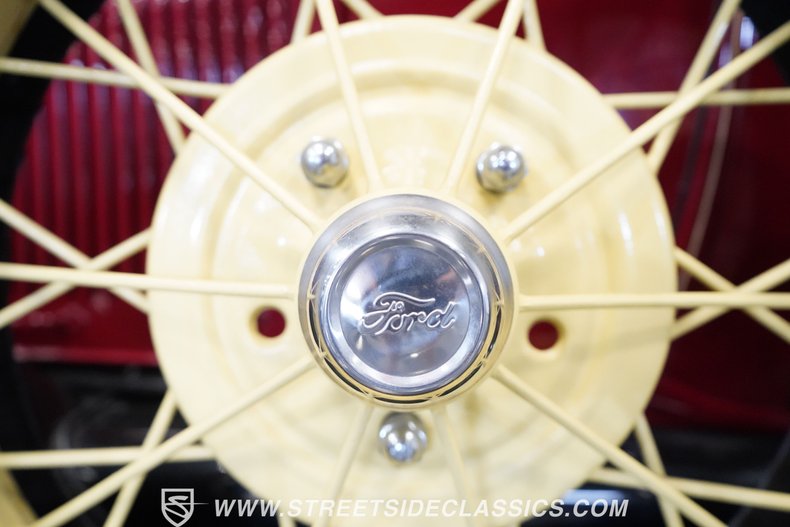 Ford-Model-a-1929-Burgundy-Brown-2