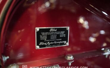 Ford-Model-a-1929-Burgundy-Brown-30