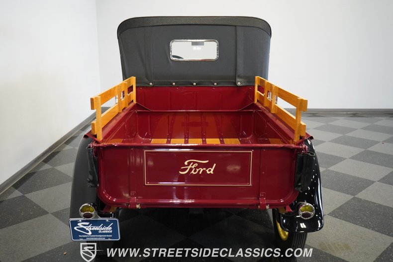 Ford-Model-a-1929-Burgundy-Brown-31
