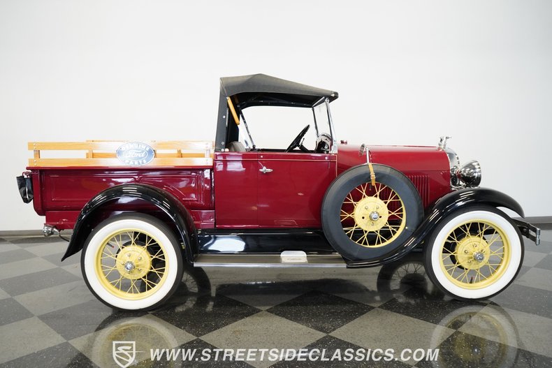 Ford-Model-a-1929-Burgundy-Brown-37