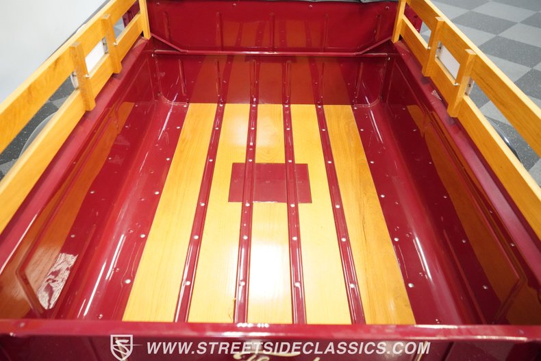 Ford-Model-a-1929-Burgundy-Brown-45