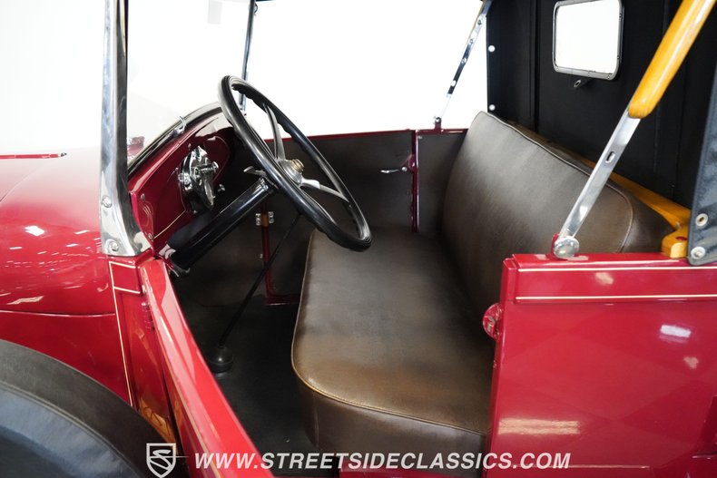 Ford-Model-a-1929-Burgundy-Brown-8