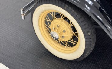 Ford-Model-a-1930-Black-Brown-11