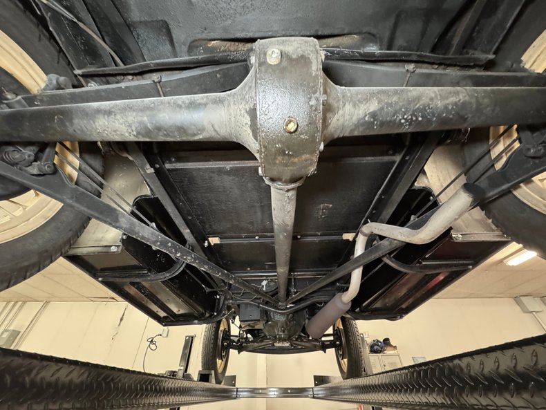 Ford-Model-a-1930-Black-Brown-13