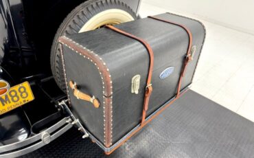 Ford-Model-a-1930-Black-Brown-20