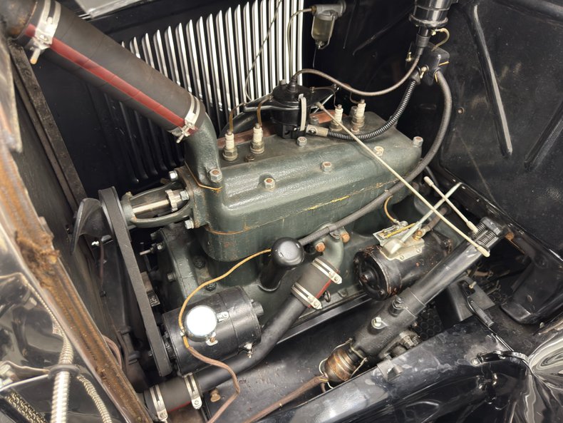 Ford-Model-a-1930-Black-Brown-24