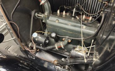 Ford-Model-a-1930-Black-Brown-25