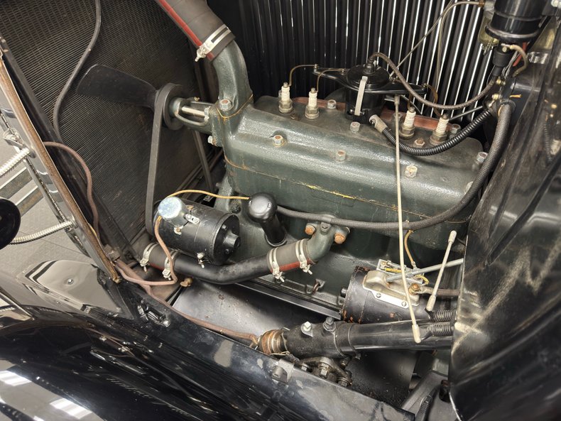 Ford-Model-a-1930-Black-Brown-25