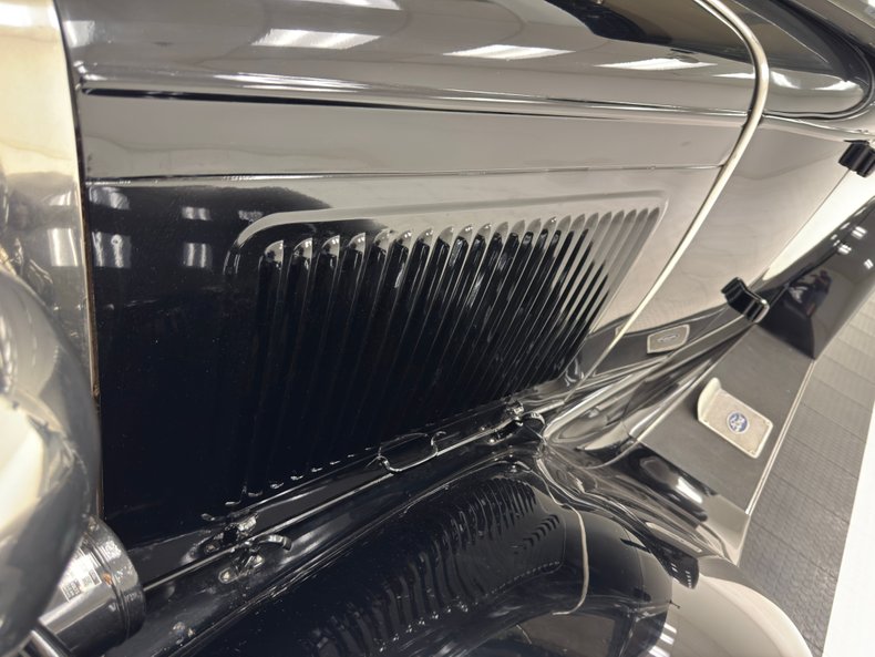 Ford-Model-a-1930-Black-Brown-26