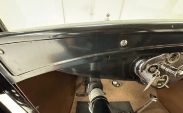 Ford-Model-a-1930-Black-Brown-34