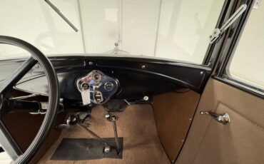 Ford-Model-a-1930-Black-Brown-35