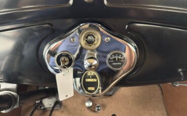 Ford-Model-a-1930-Black-Brown-36