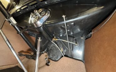 Ford-Model-a-1930-Black-Brown-38