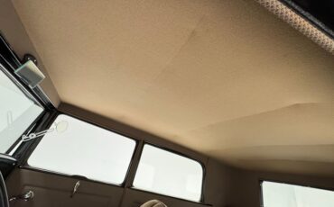 Ford-Model-a-1930-Black-Brown-40