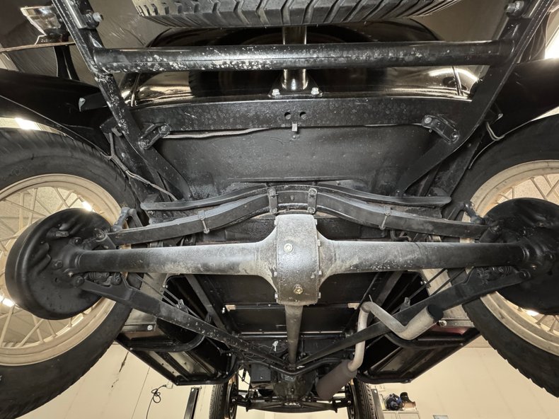 Ford-Model-a-1930-Black-Brown-41