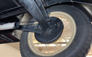 Ford-Model-a-1930-Black-Brown-42