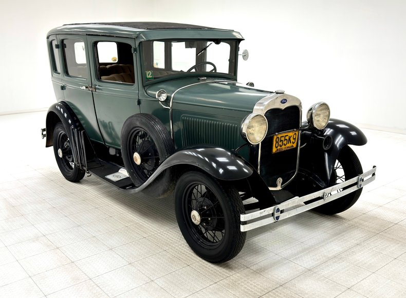 Ford-Model-a-1930-Elkpoint-Green-Tan-15