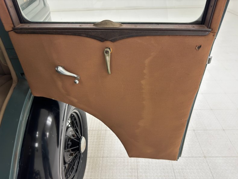 Ford-Model-a-1930-Elkpoint-Green-Tan-35