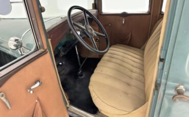 Ford-Model-a-1930-Elkpoint-Green-Tan-38