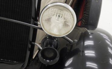 Ford-Model-a-1931-Beige-Black-12