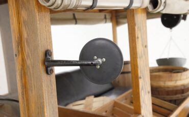 Ford-Model-a-1931-Beige-Black-16