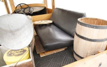 Ford-Model-a-1931-Beige-Black-33