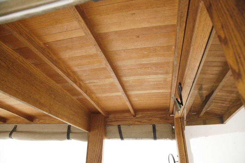 Ford-Model-a-1931-Beige-Black-37