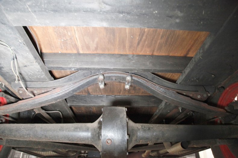 Ford-Model-a-1931-Beige-Black-40