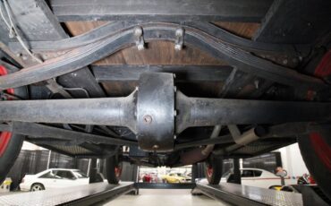 Ford-Model-a-1931-Beige-Black-41