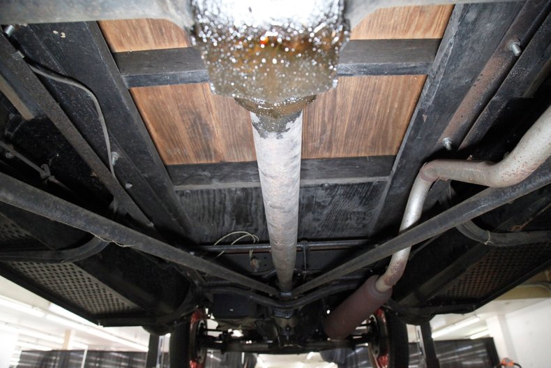 Ford-Model-a-1931-Beige-Black-46