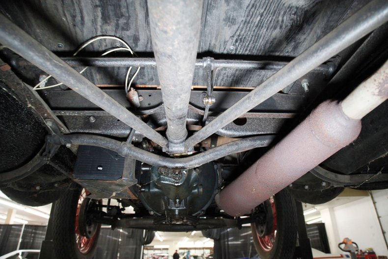 Ford-Model-a-1931-Beige-Black-48