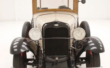Ford-Model-a-1931-Beige-Black-5