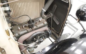 Ford-Model-a-1931-Beige-Black-9