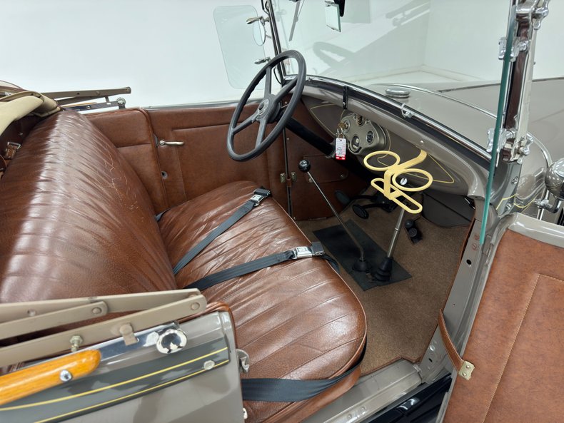 Ford-Model-a-1931-Copra-Drab-Dark-Saddle-1