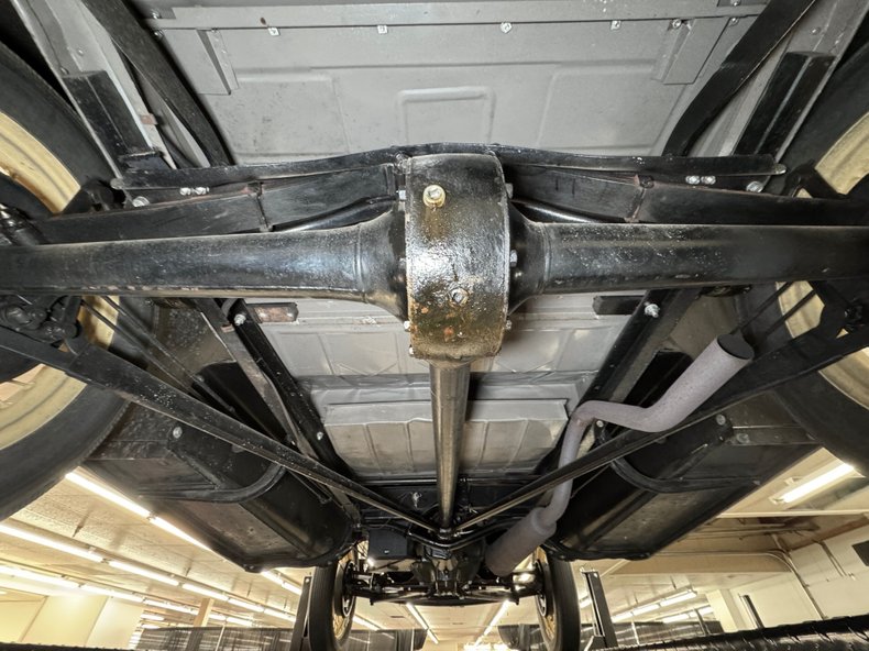 Ford-Model-a-1931-Copra-Drab-Dark-Saddle-11